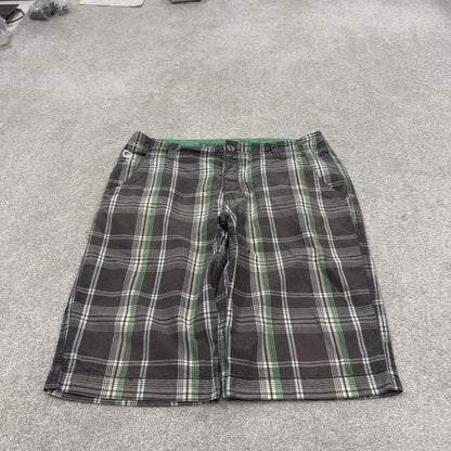 Checkered cargo shorts loose grey Lightweight check surf style shorts festival