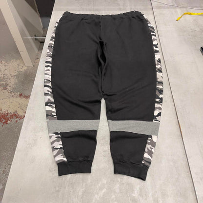 Baggy black Puma joggers 4XL y2k style sportswear track pants loose fit