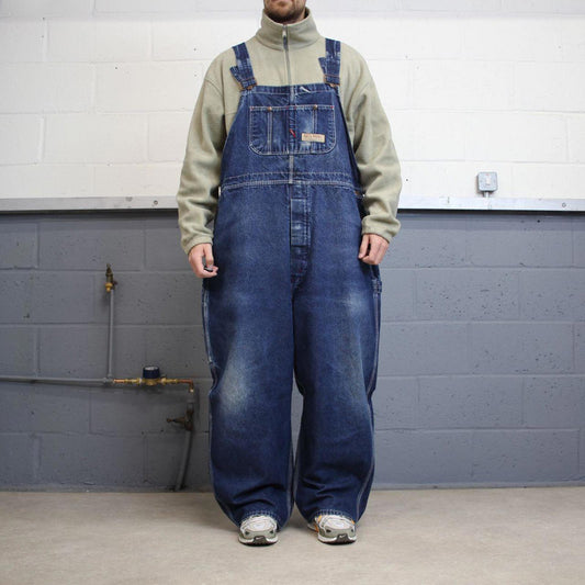 Vintage 90s denim dungarees overalls W52L28 blue Big Mac mens loose bib and brace workwear