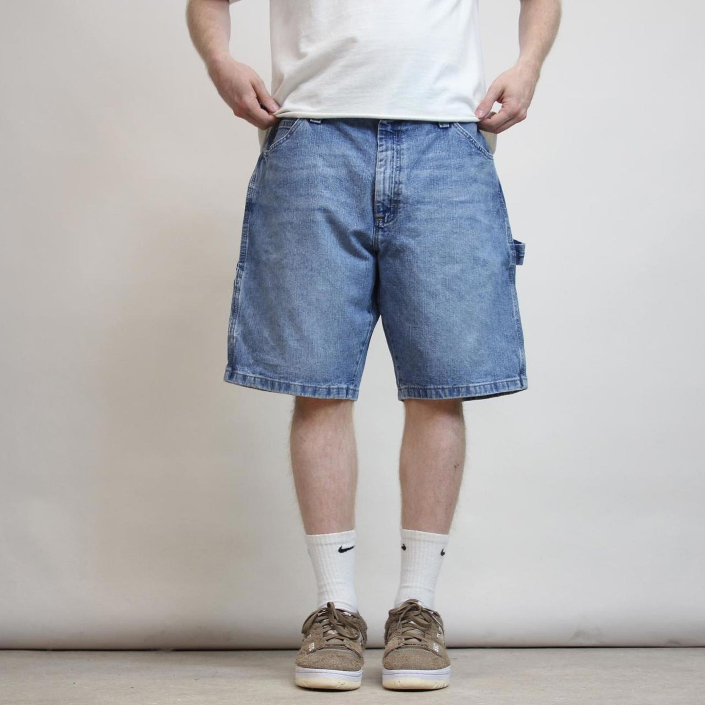 Mens Wrangler Carpenter jorts W36