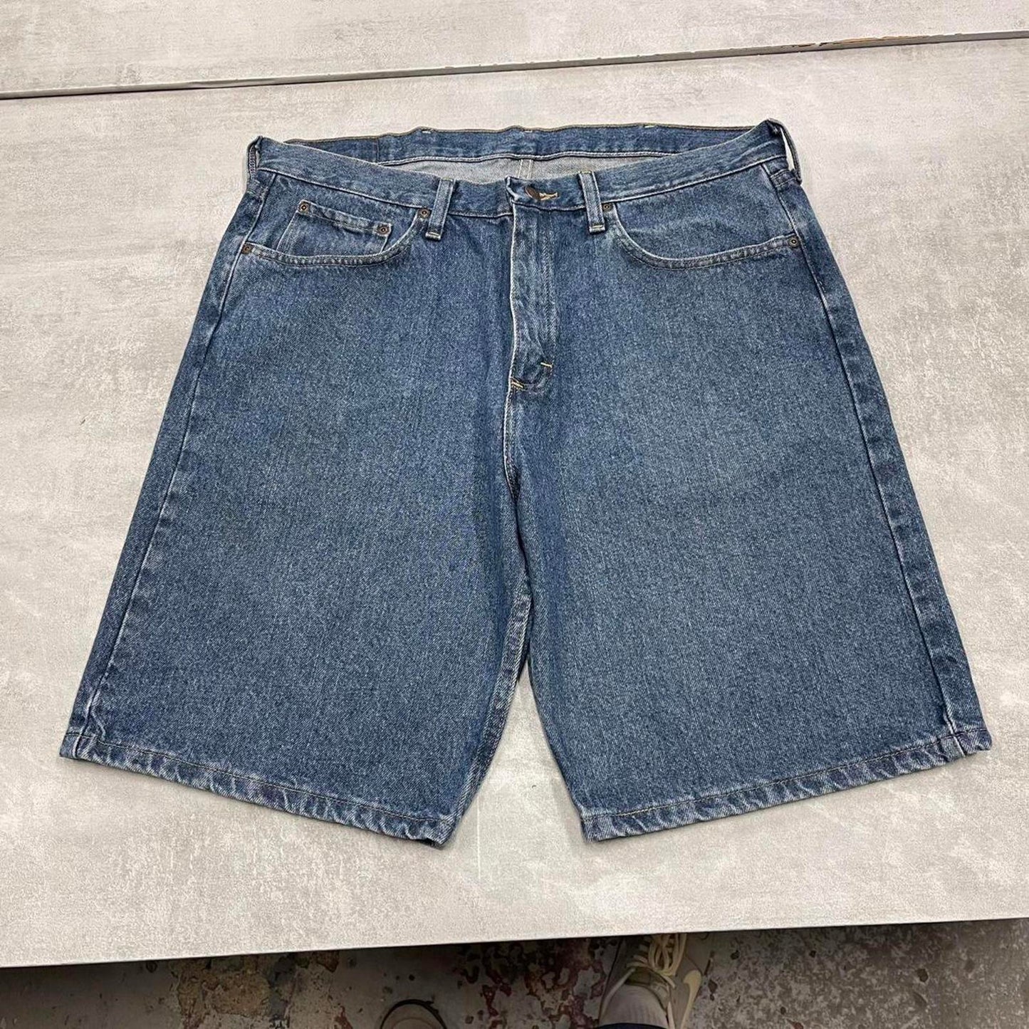 Baggy Wrangler jorts W36 blue denim Y2K skater style jorts waist patch
