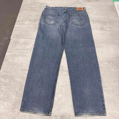 Mens Levis jeans W38 L34