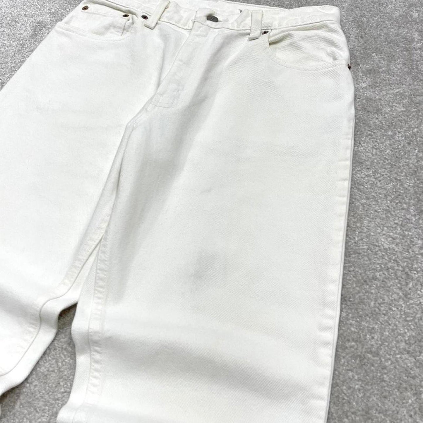 90s Levis 550 tapered jeans size 11 women's y2k 00s style tapered leg relaxed fit