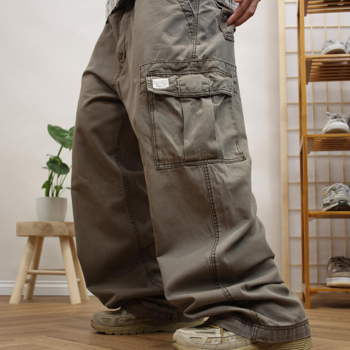 Levi's baggy cargo pants y2k Loose straight wide leg khaki skater utility pants