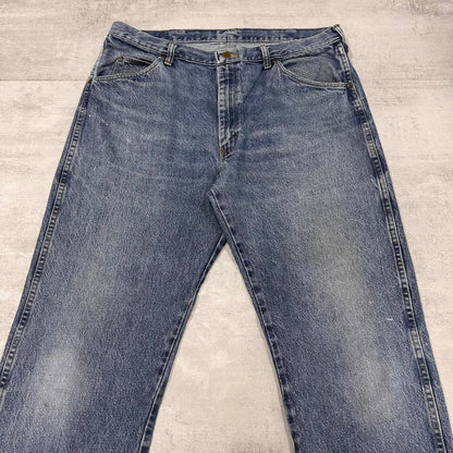 Blue Wrangler jeans W38L30 denim straight leg 90s style jeans