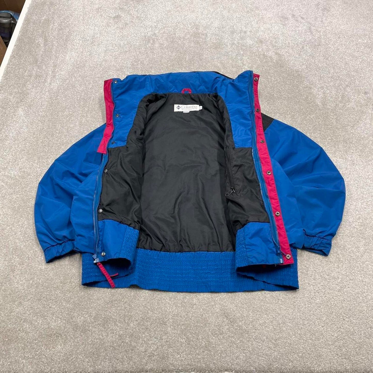 Y2k Columbia technical windbreaker jacket blue Paneled boxy outdoors hiking bomber coat