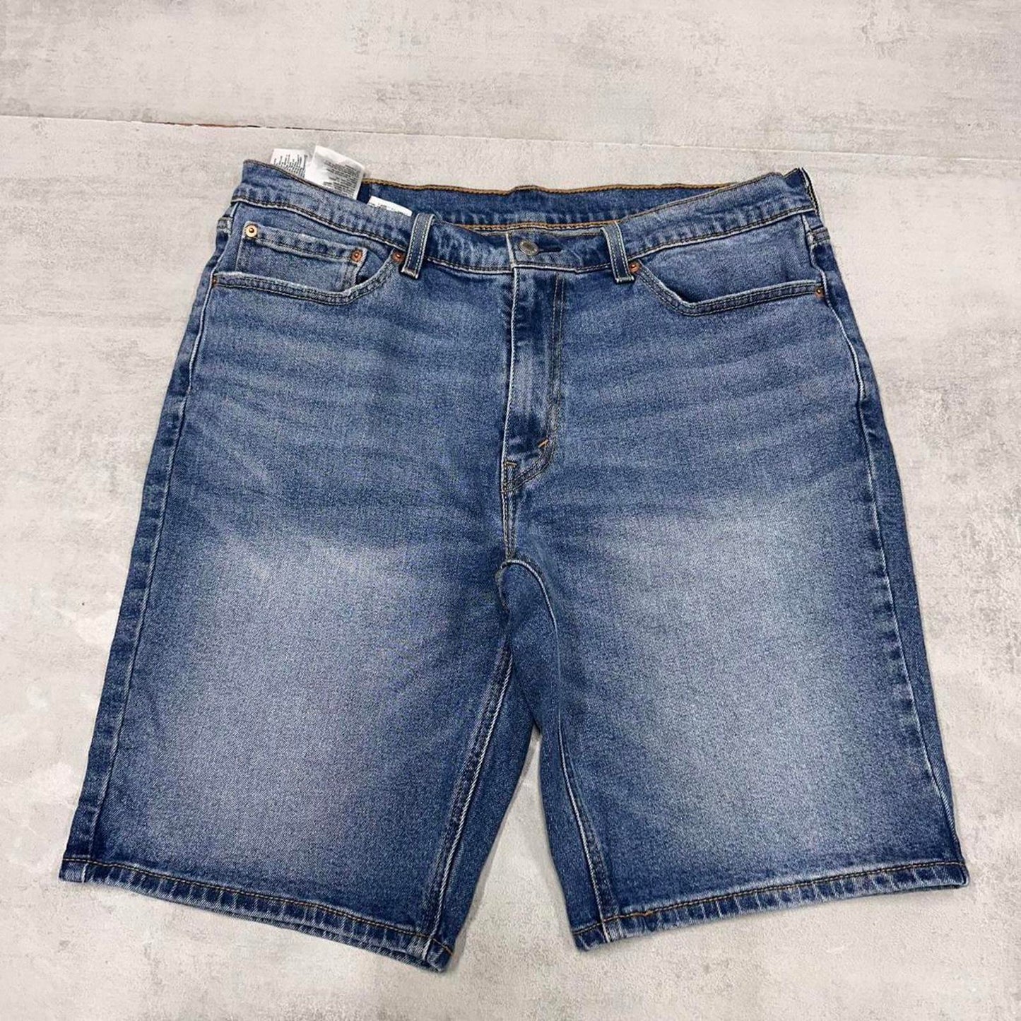 Mens Levi’s jorts W36