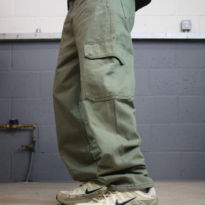 Levi’s Silvertab cargo jeans y2k W32L30 green Loose fit skater workwear pant