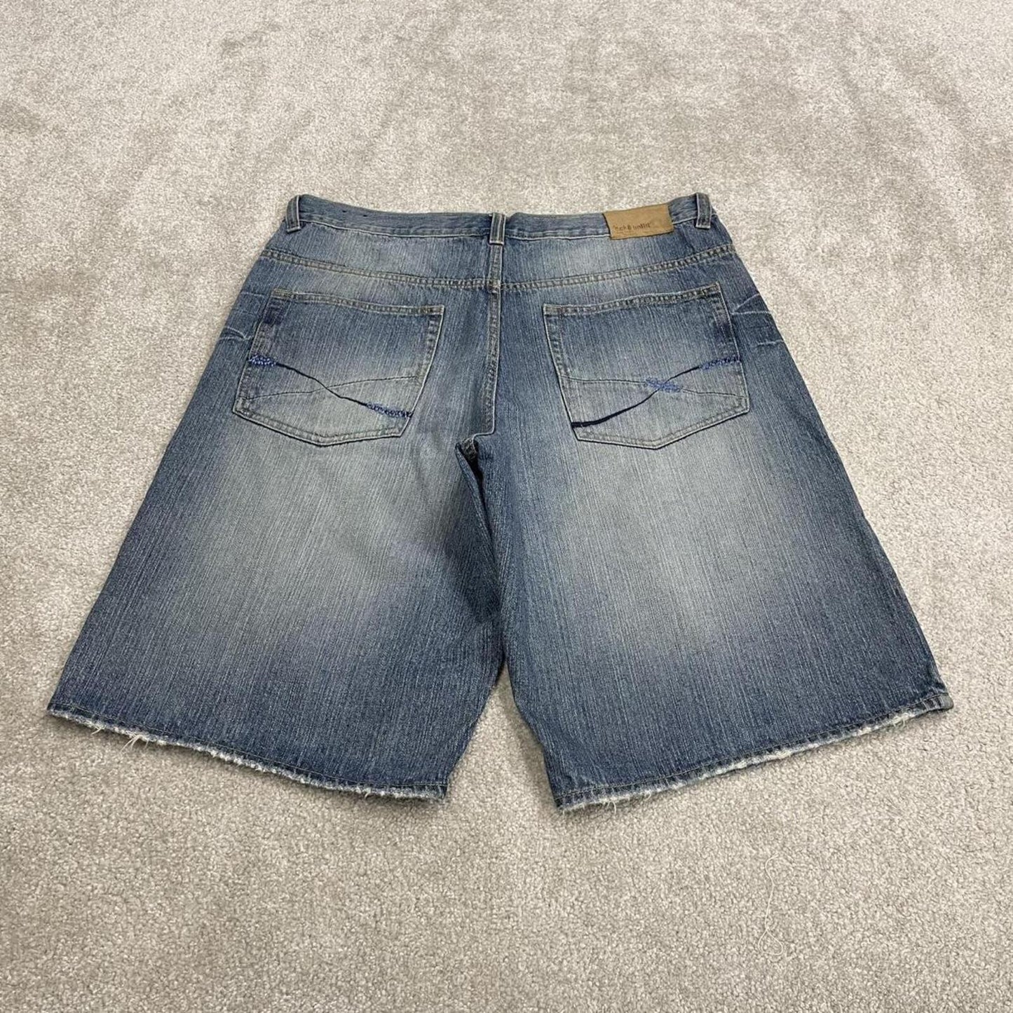 Y2k baggy embroidered shorts Ecko Unltd blue Loose fit skater style brand surf jorts