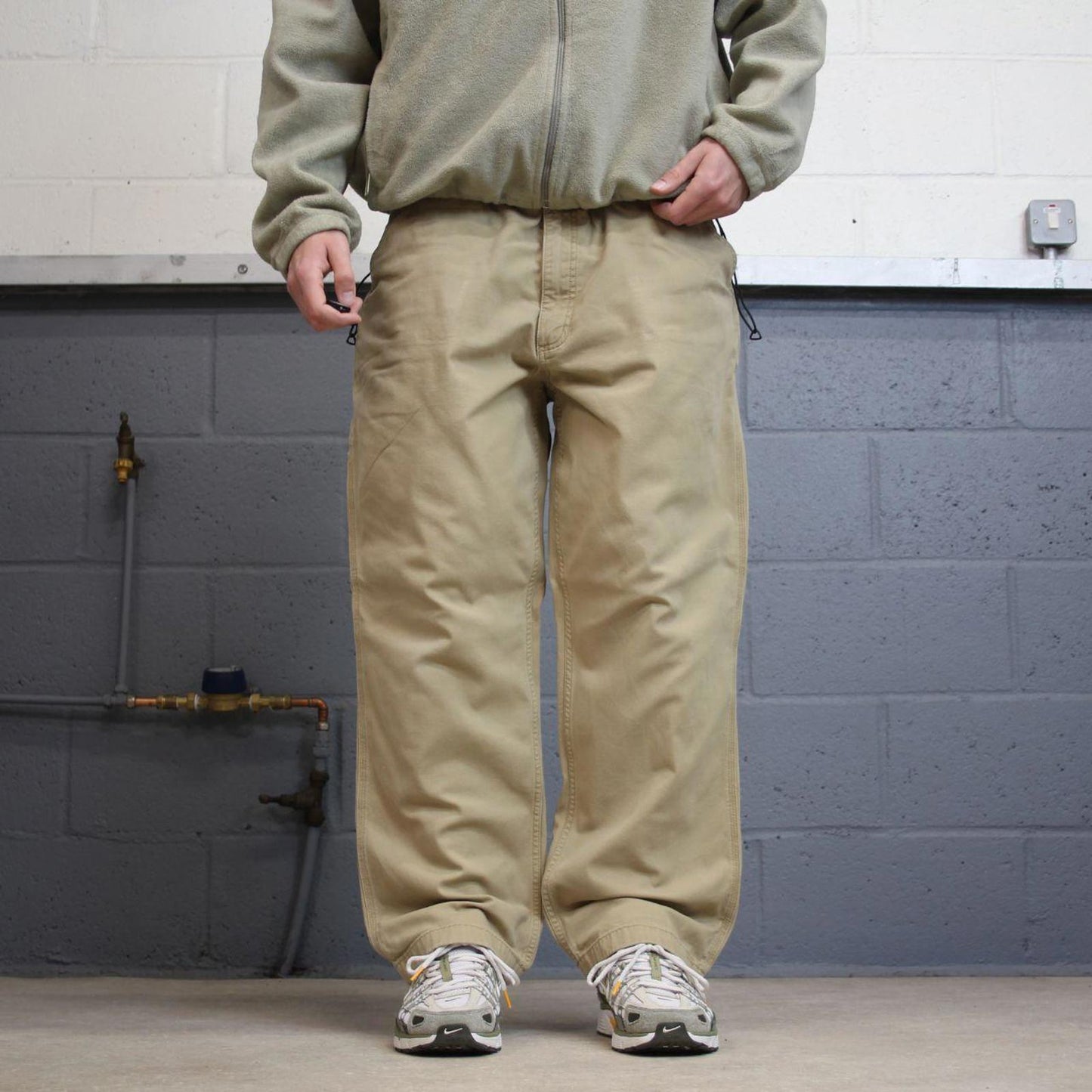 Carhartt carpenter pants W42L30 loose khaki relaxed fit skate pants