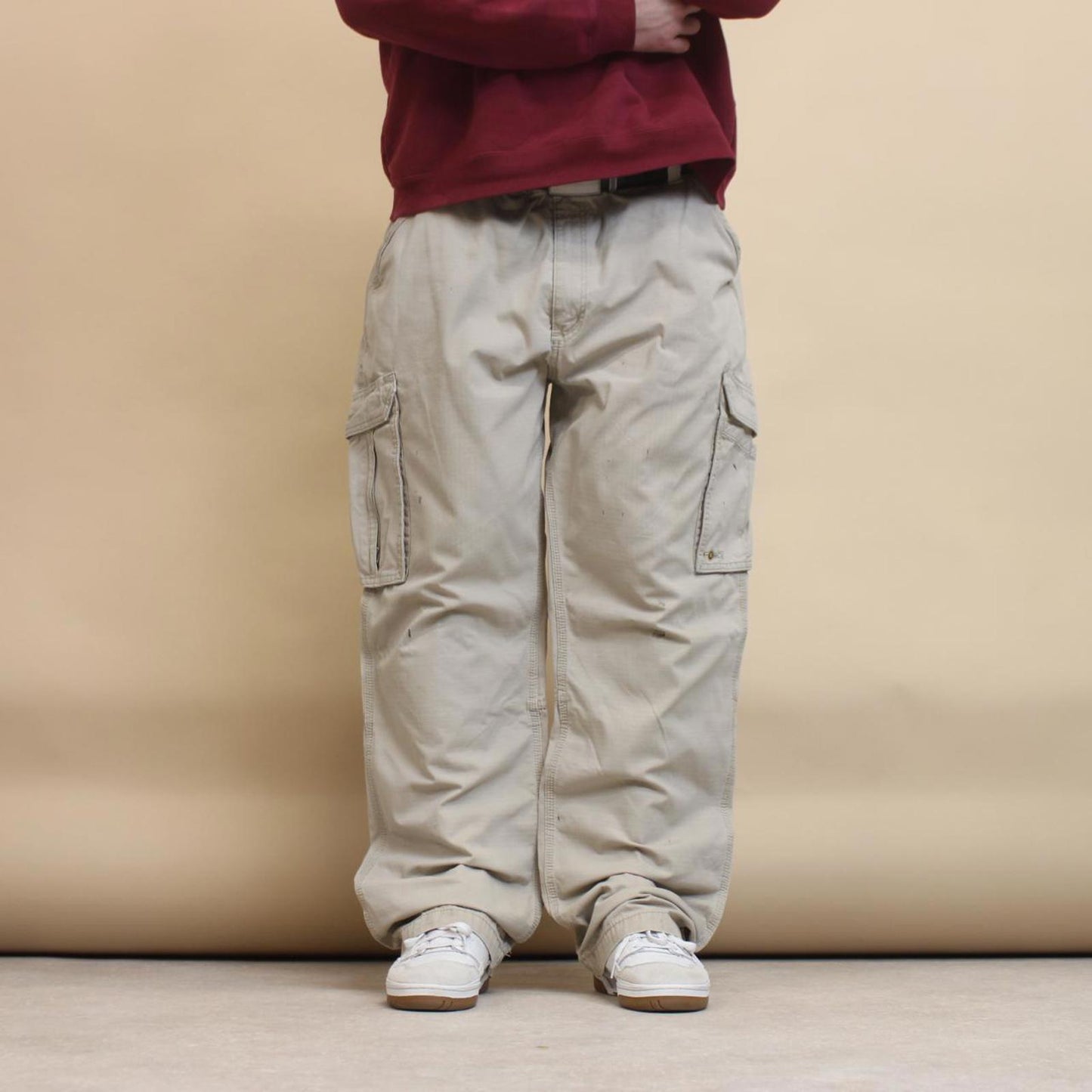Beige Carhartt cargo pants W42L32 loose wide leg utility work trousers