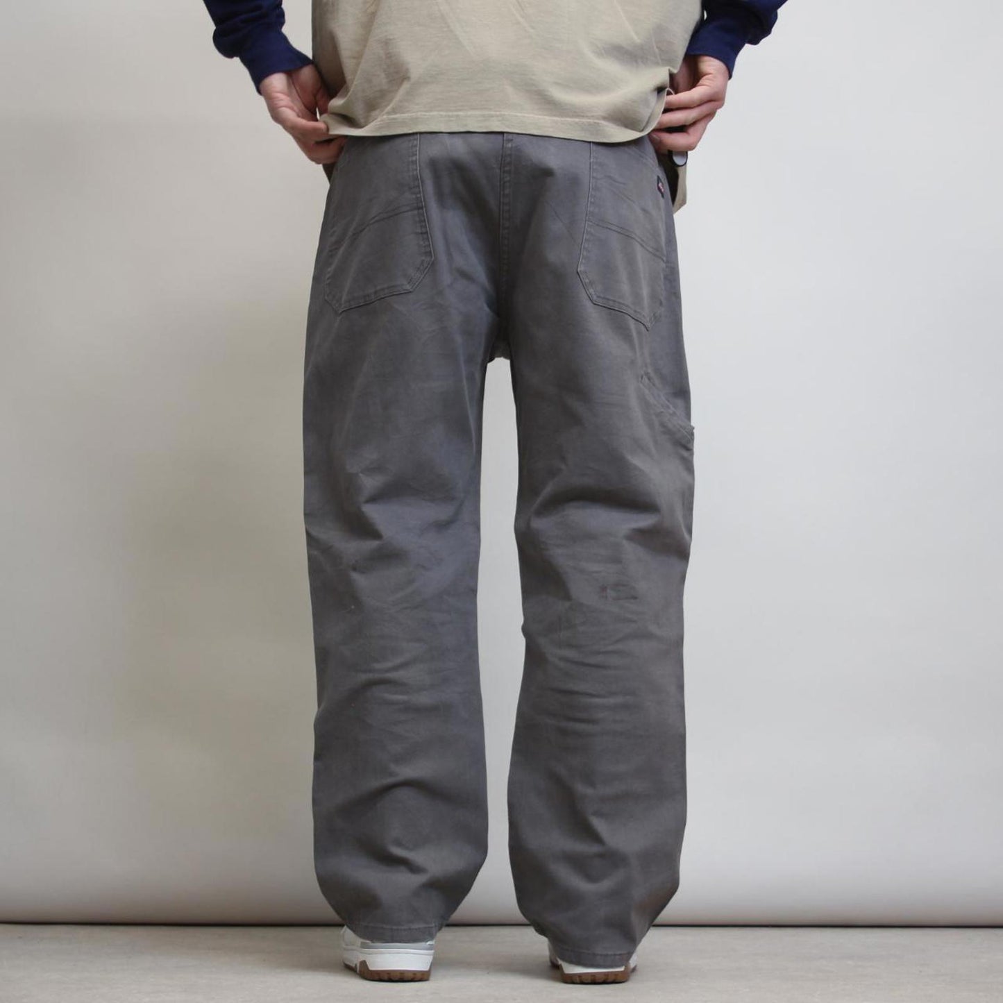 Dickies carpenter jeans W42 L30 Grey cargo skater trousers with patch logo
