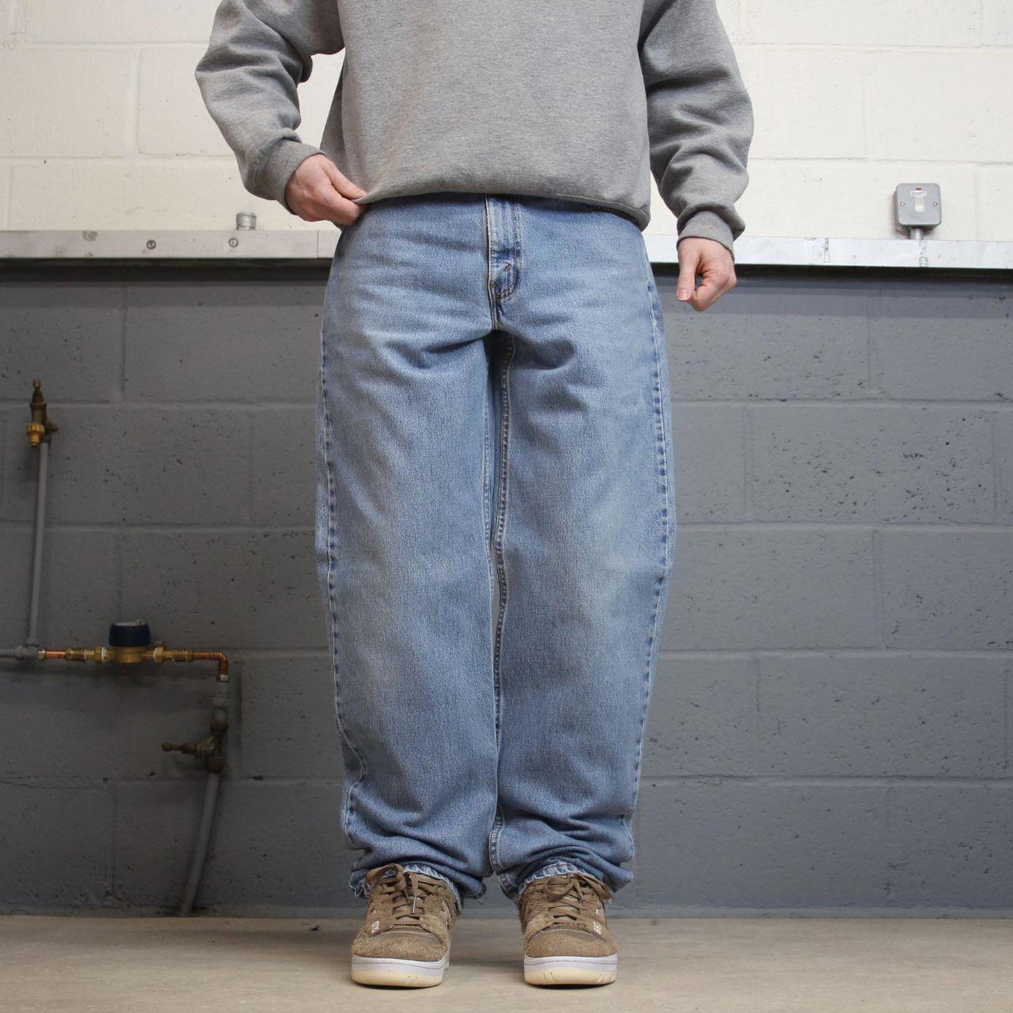 Y2K Levi’s 550 jeans wide leg blue Loose relaxed fit denim pants red tab logo