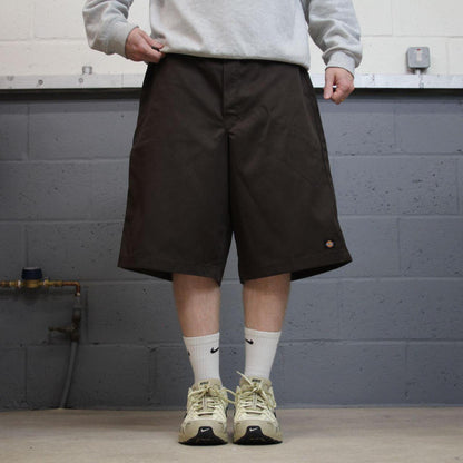 Baggy Dickies carpenter shorts brown Twill chino skater style shorts wide long leg