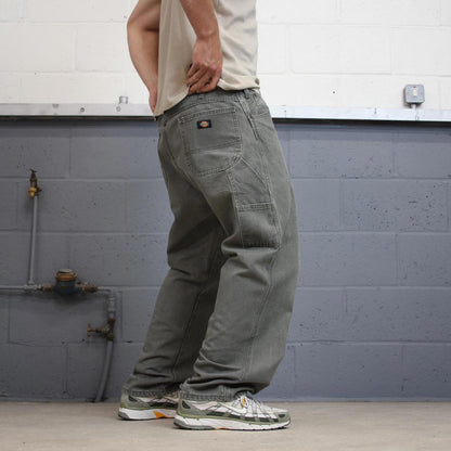 Green Dickies carpenter jeans W38 L30 baggy canvas skater cargos