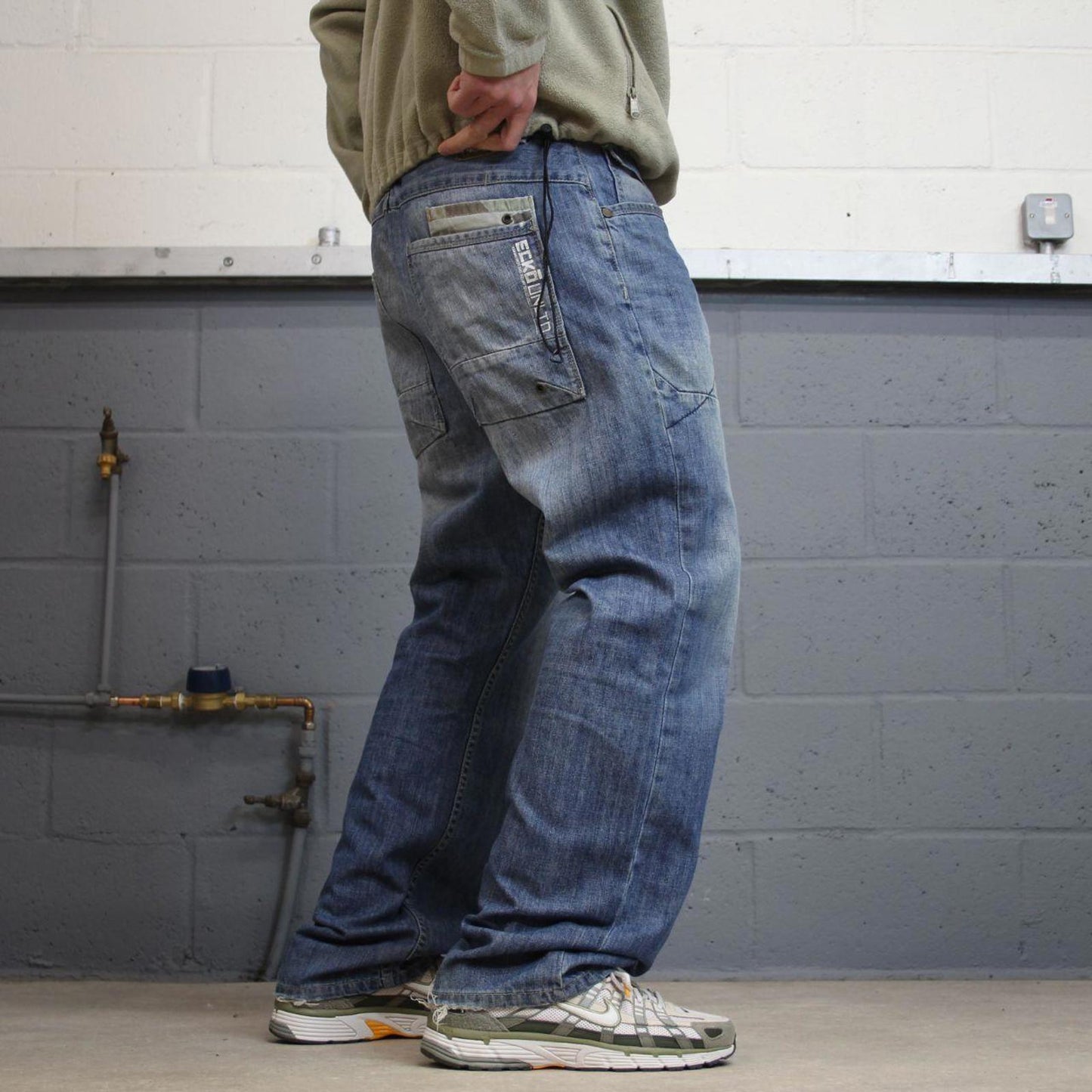 Y2K Ecko Unltd jeans straight leg blue Slim straight fit denim skater style pants