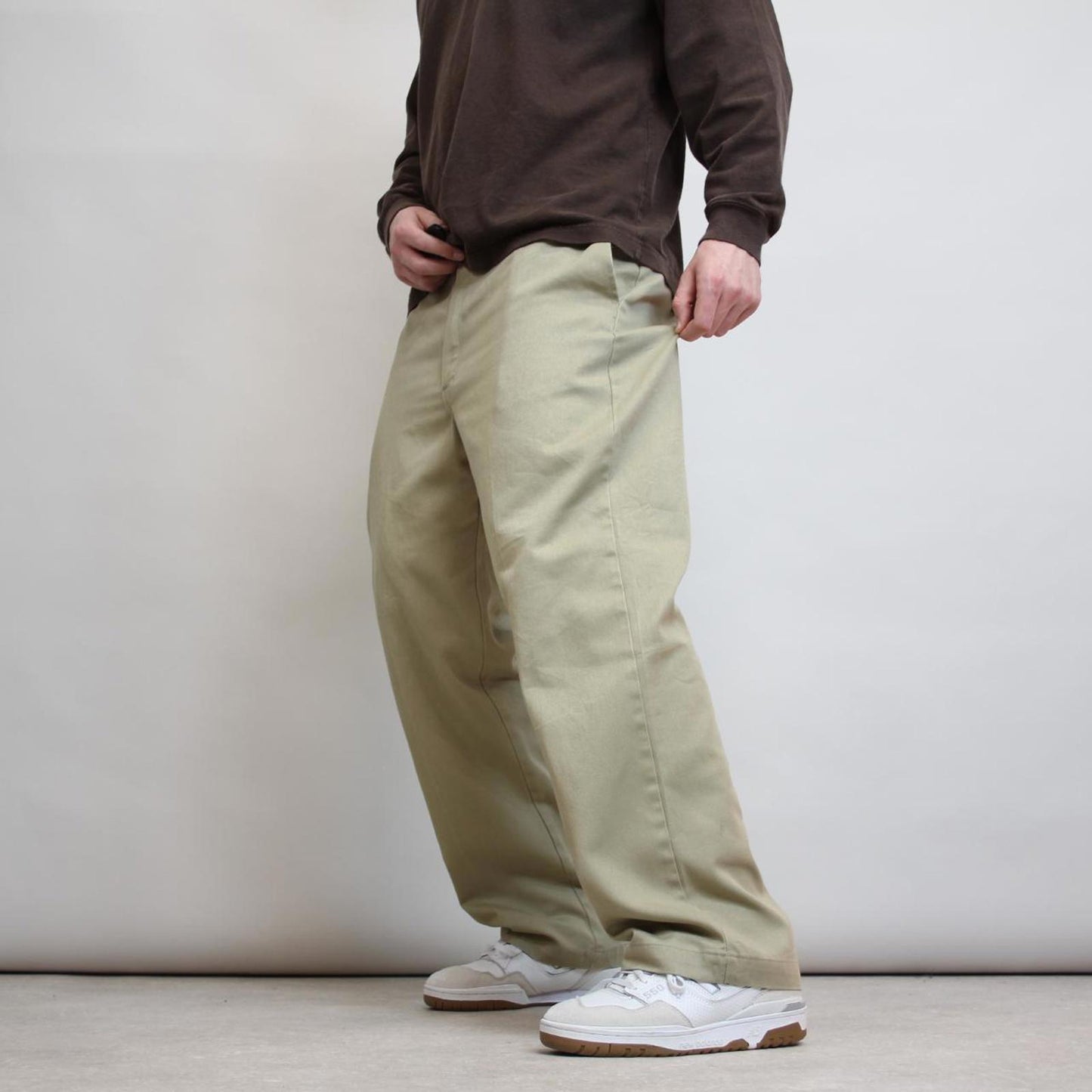 Beige Dickies pants W38L30 loose twill chino style skater pants
