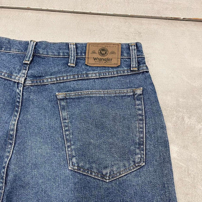 Mens baggy Wrangler denim shorts W38