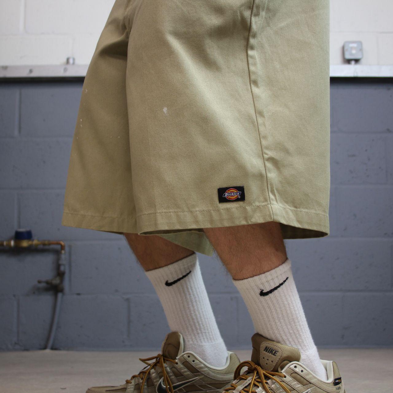 Dickies extra baggy carpenter shorts khaki Chino skater shorts long wide leg surf style