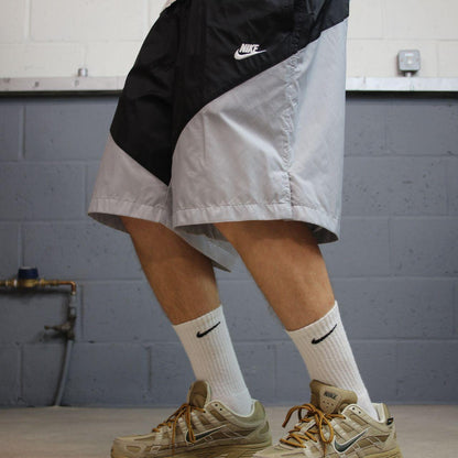 Nike sports shorts y2k loose black Mesh lined comfy floaty summer gym shorts