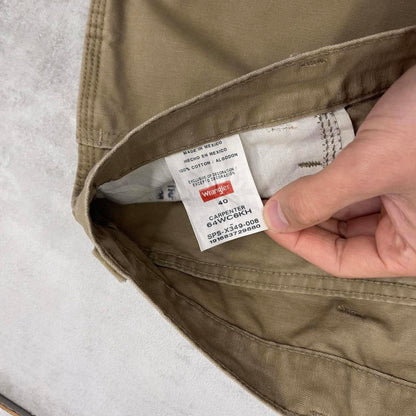 Mens baggy Wrangler carpenter shorts W40
