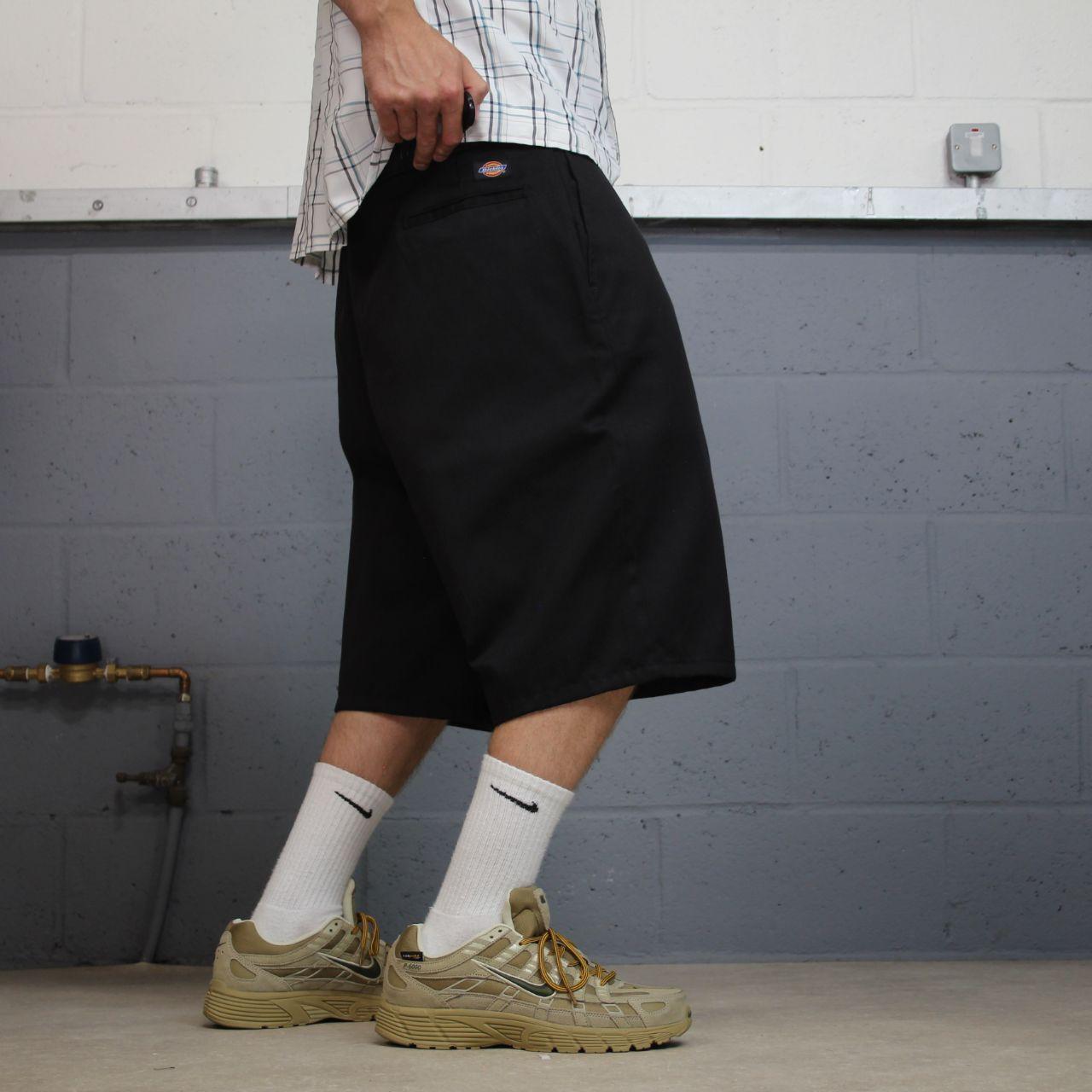 Dickies chino shorts loose leg black Chino skater / surf shorts loose fit festival