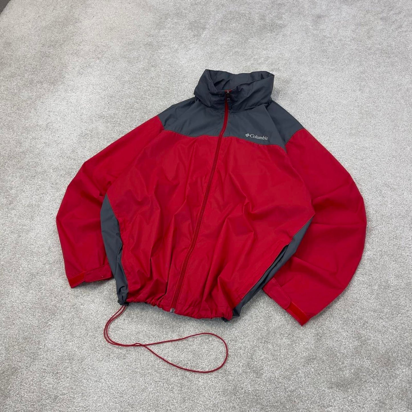Red grey Columbia technical jacket XL men's y2k style unlined hooded adjustable windbreaker autumn