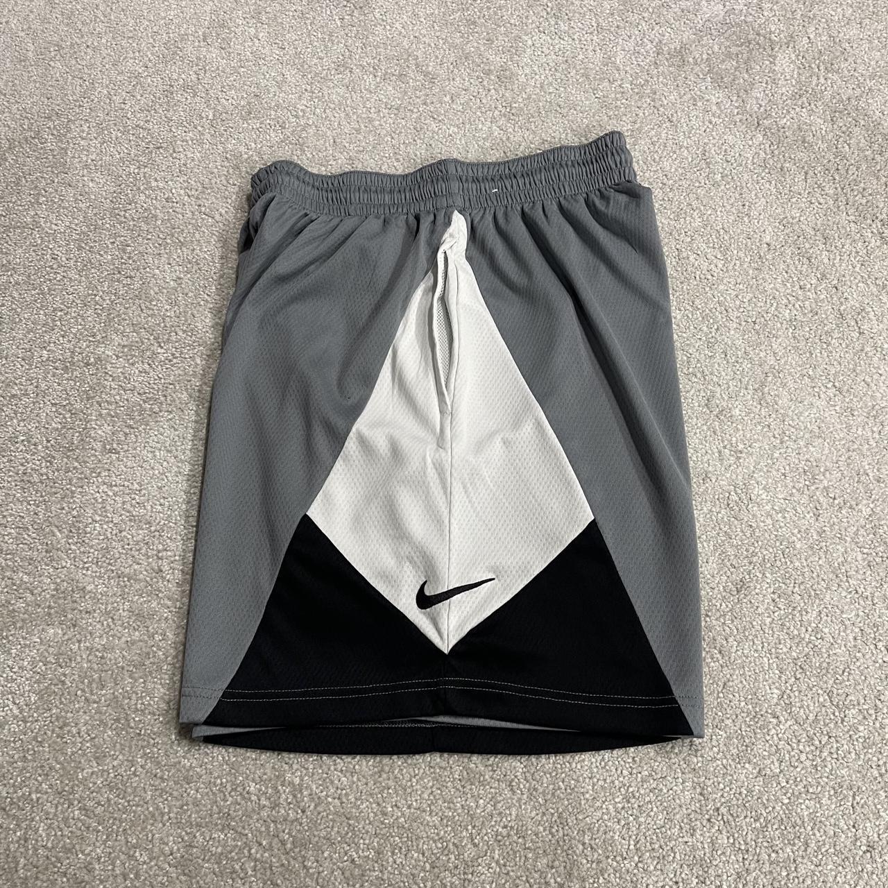 Nike sports shorts y2k Dri-Fit grey white Panelled colour loose floaty summer gym shorts