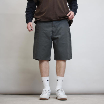 Loose Levi's shorts W38