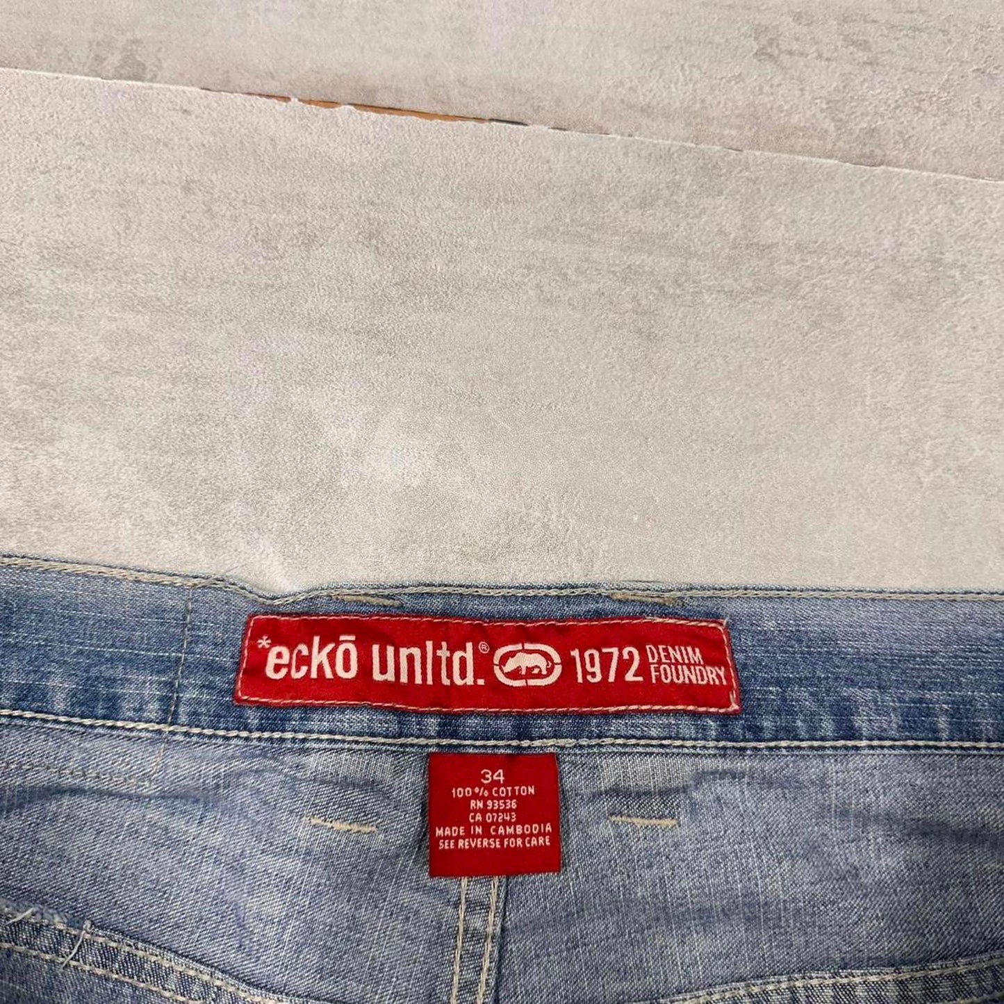 Baggy Ecko Unltd denim shorts W34 long wide leg 90s style skater jorts