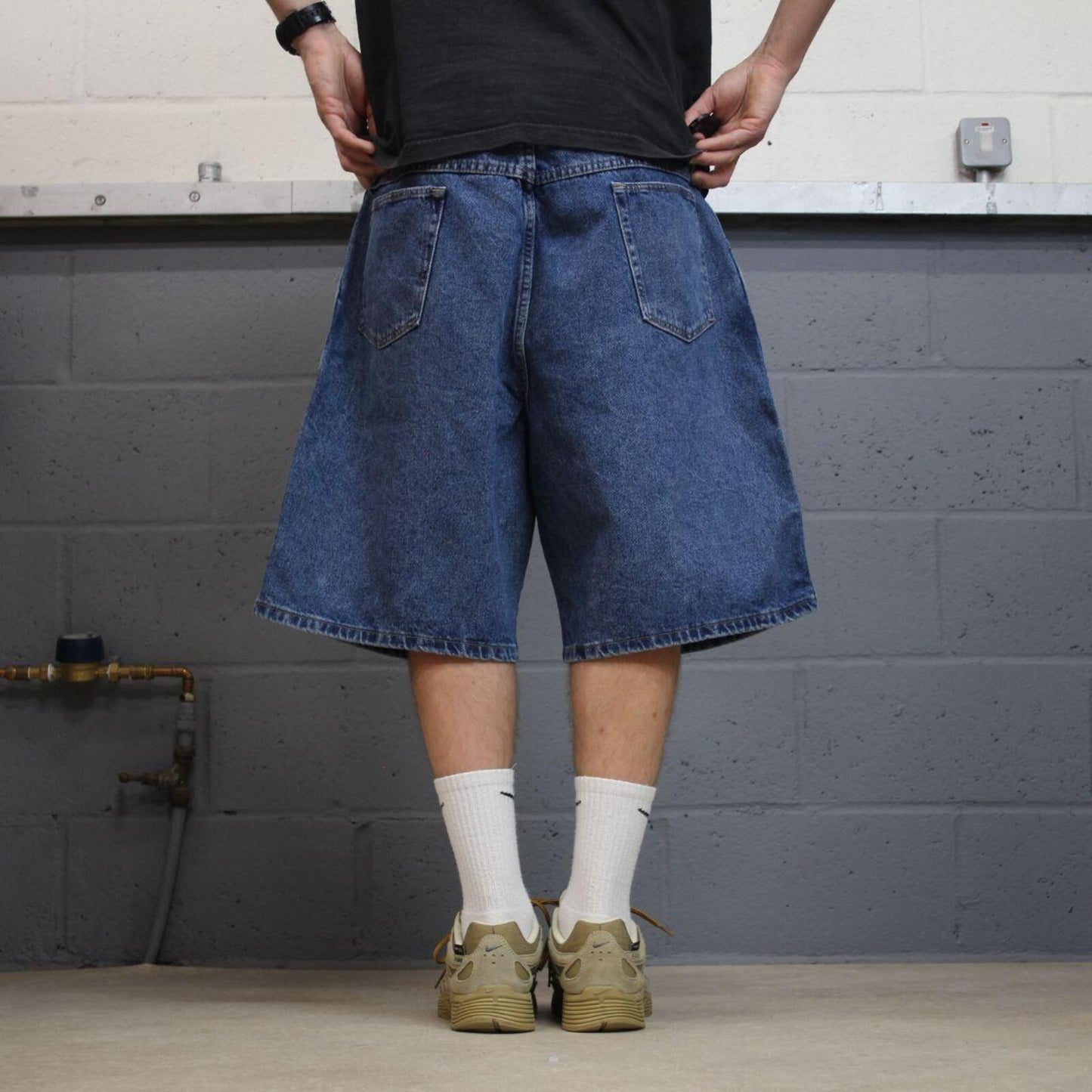 Baggy Wrangler denim jean shorts blue Loose wide leg skater style jorts