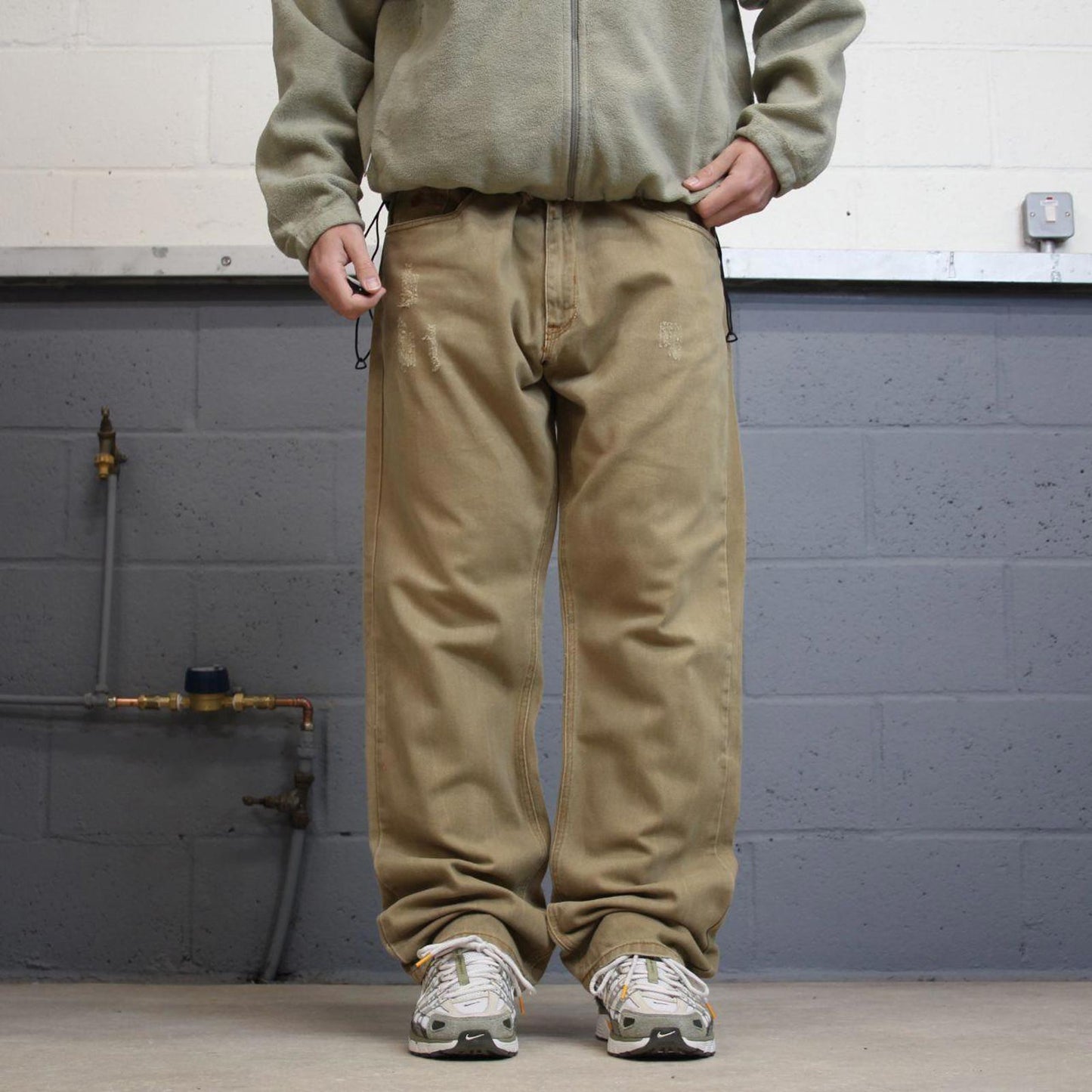 90s y2k Rocawear jeans W38L33 loose khaki denim embroidered skate style hip hop pants