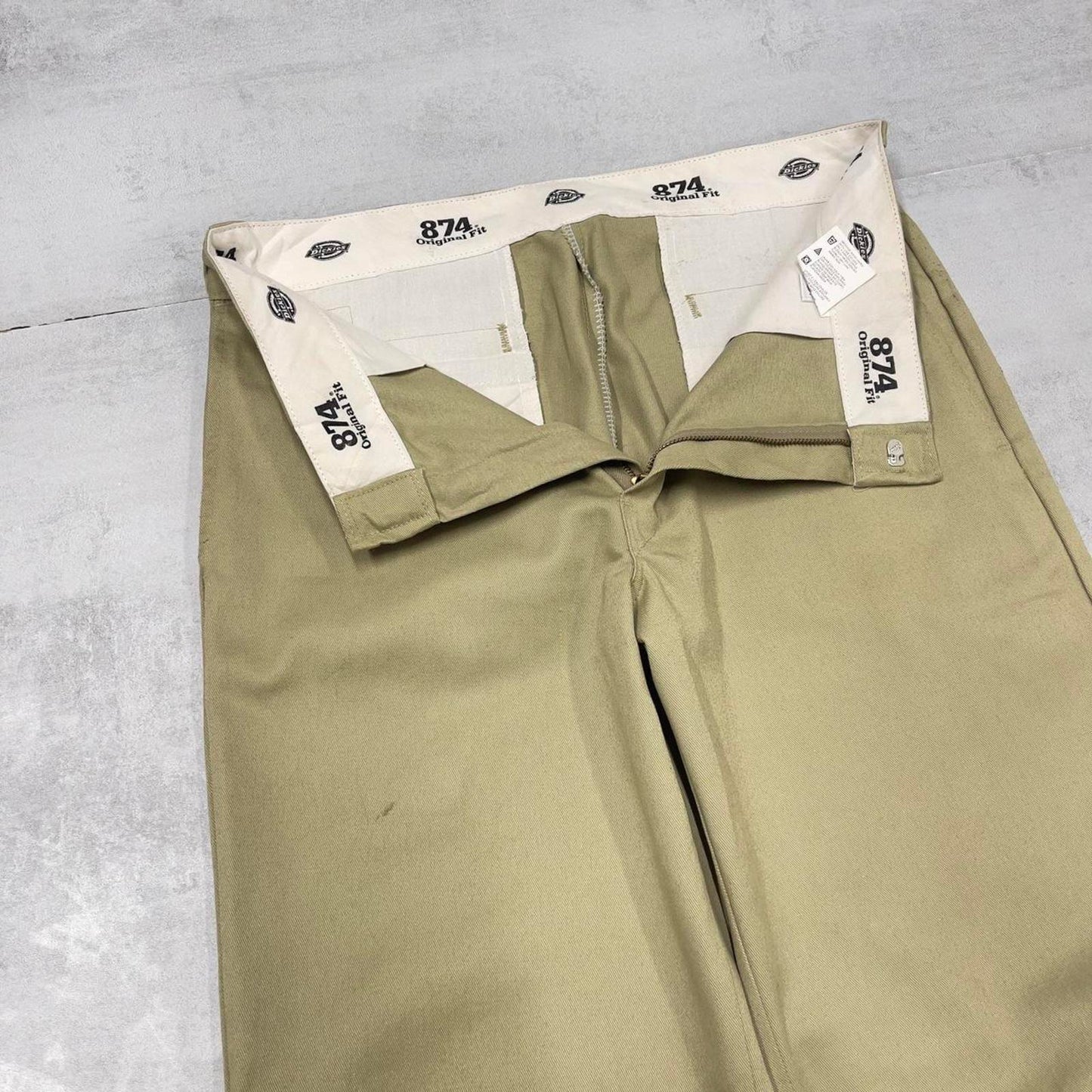 Dickies 874 Pants W34L30 khaki straight leg original fit twill chino style skater pants