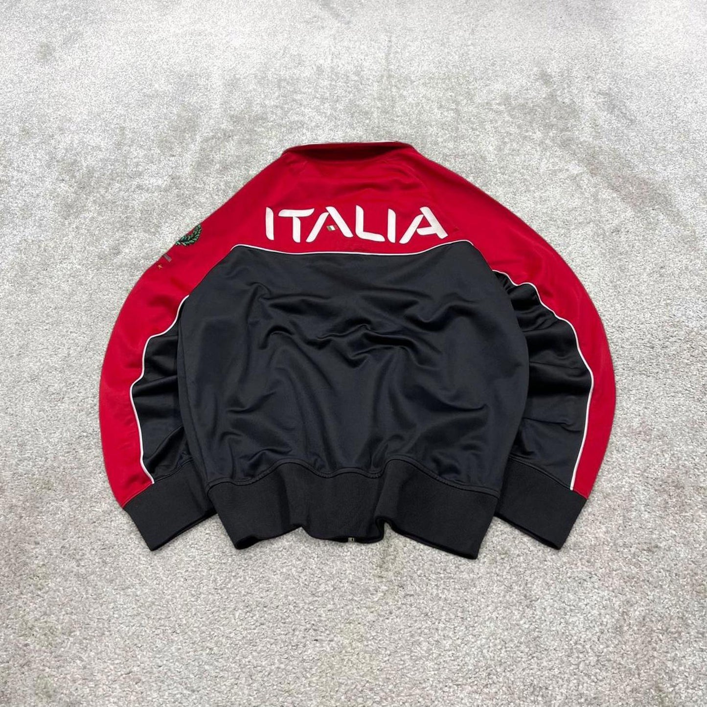 Y2k 00s Fila track jacket M men's red black Italia sports full zip track suit top embroidered