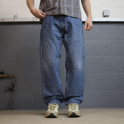 Levi’s 505 jeans Y2K W36L30 blue Levi’s straight leg surf style pants, red tab logo