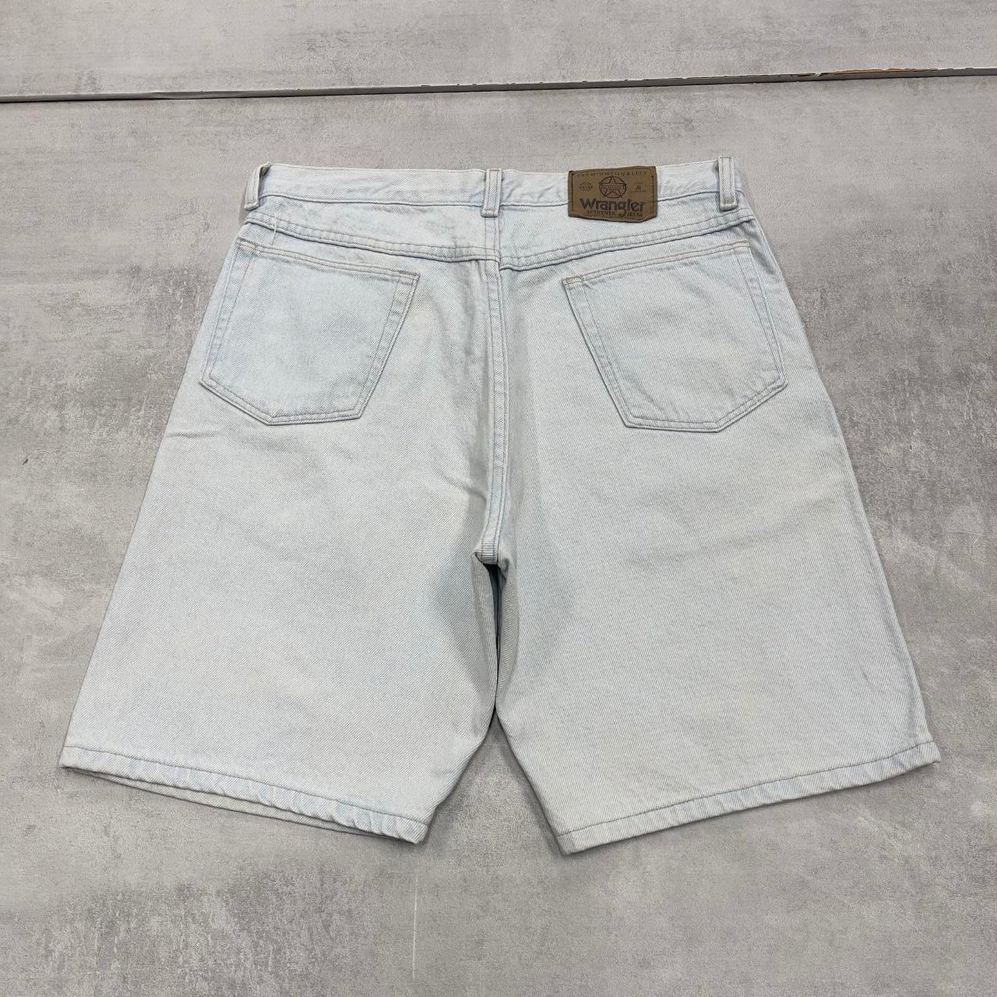 Baggy Wrangler jorts W32