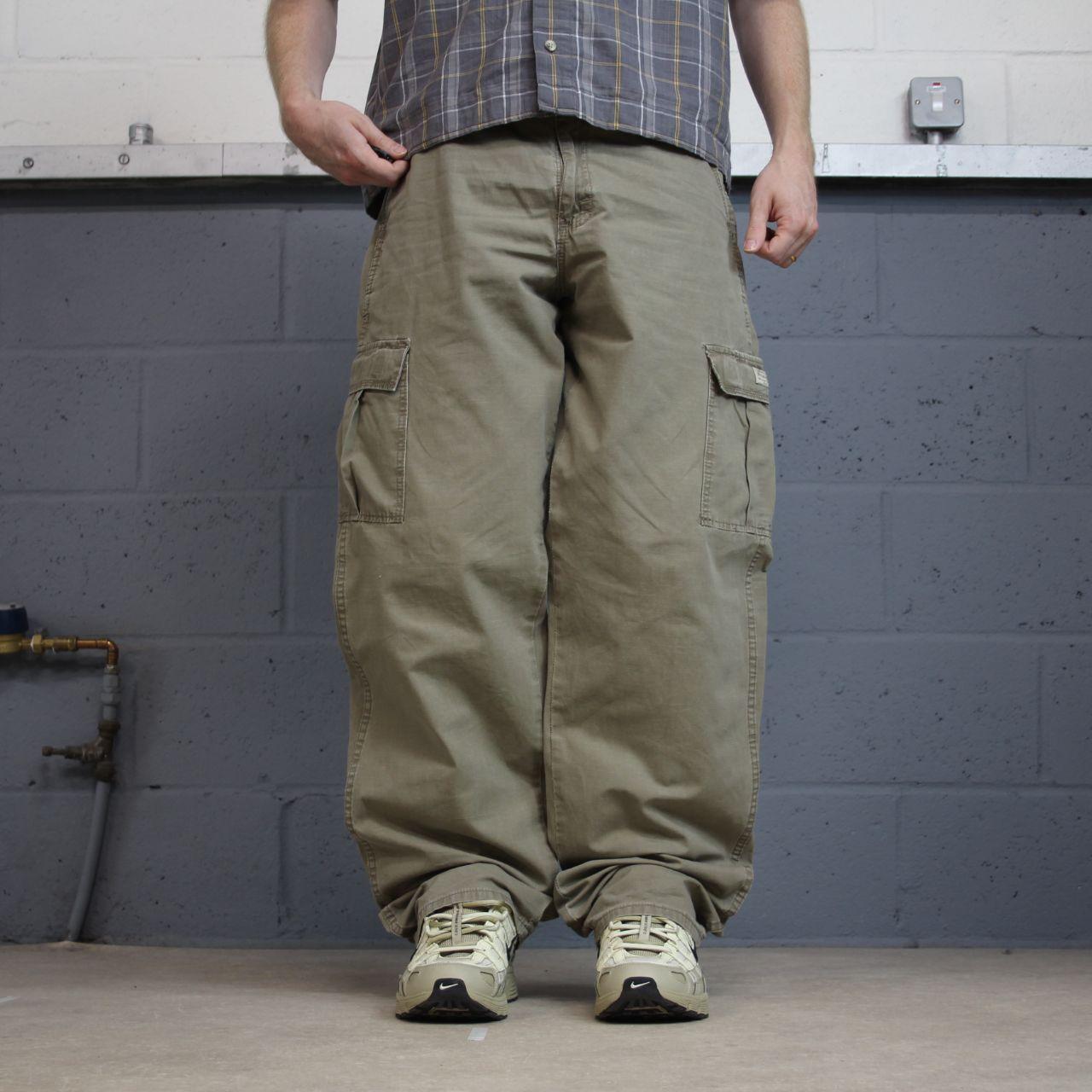 Baggy Wrangler cargo pants y2k khaki W32L34 Loose leg 2000s style skater work pants