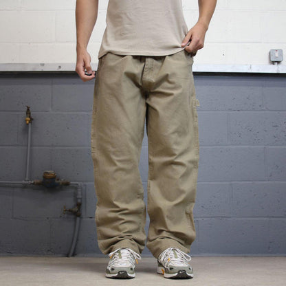 Y2K Wrangler carpenter jeans W40L32 khaki loose cargo skater style jeans
