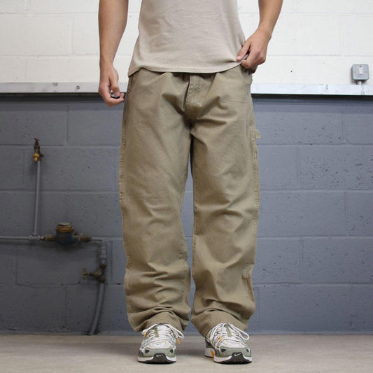 Y2K Wrangler carpenter jeans W40L32 khaki loose cargo skater style jeans