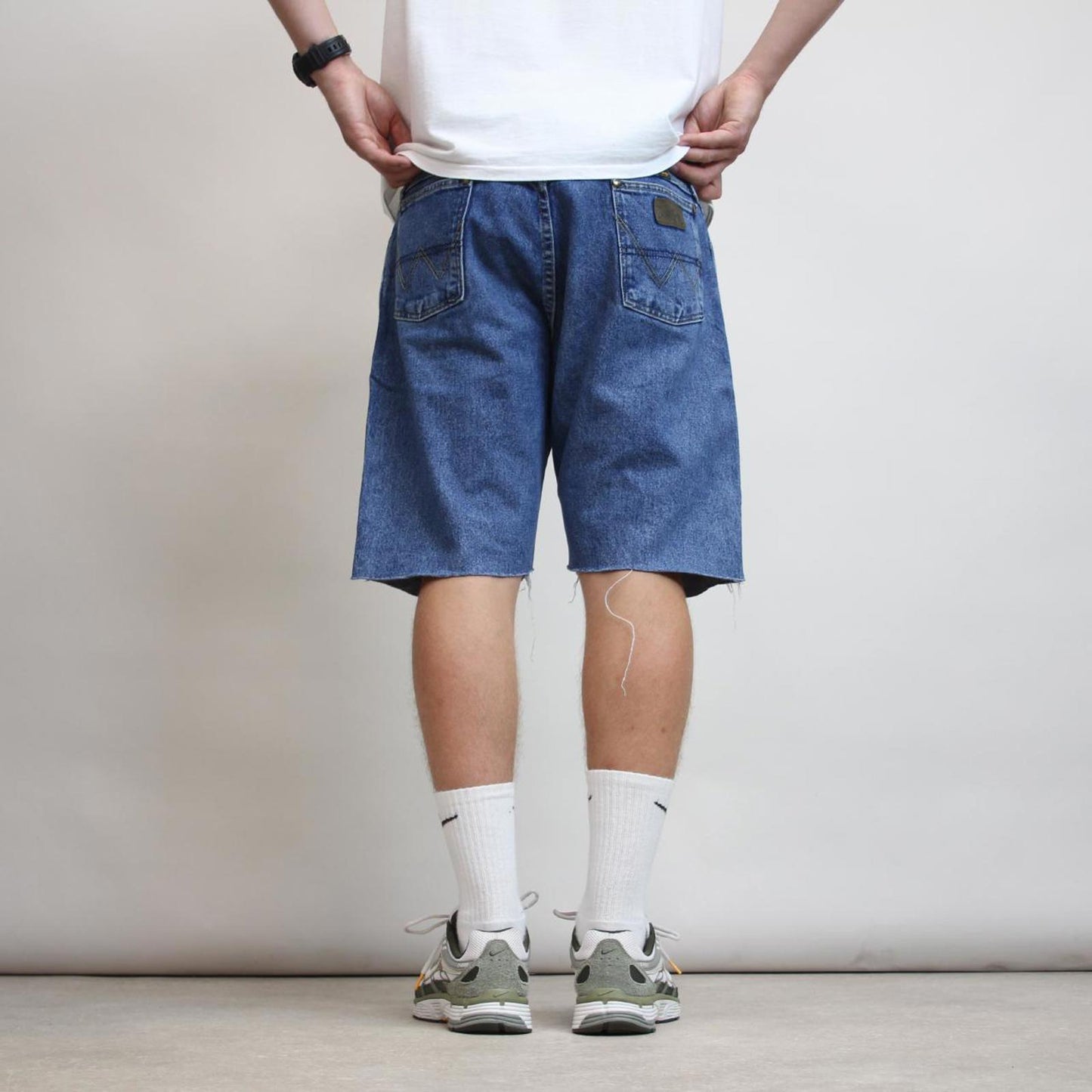 Mens Wrangler jean shorts W38