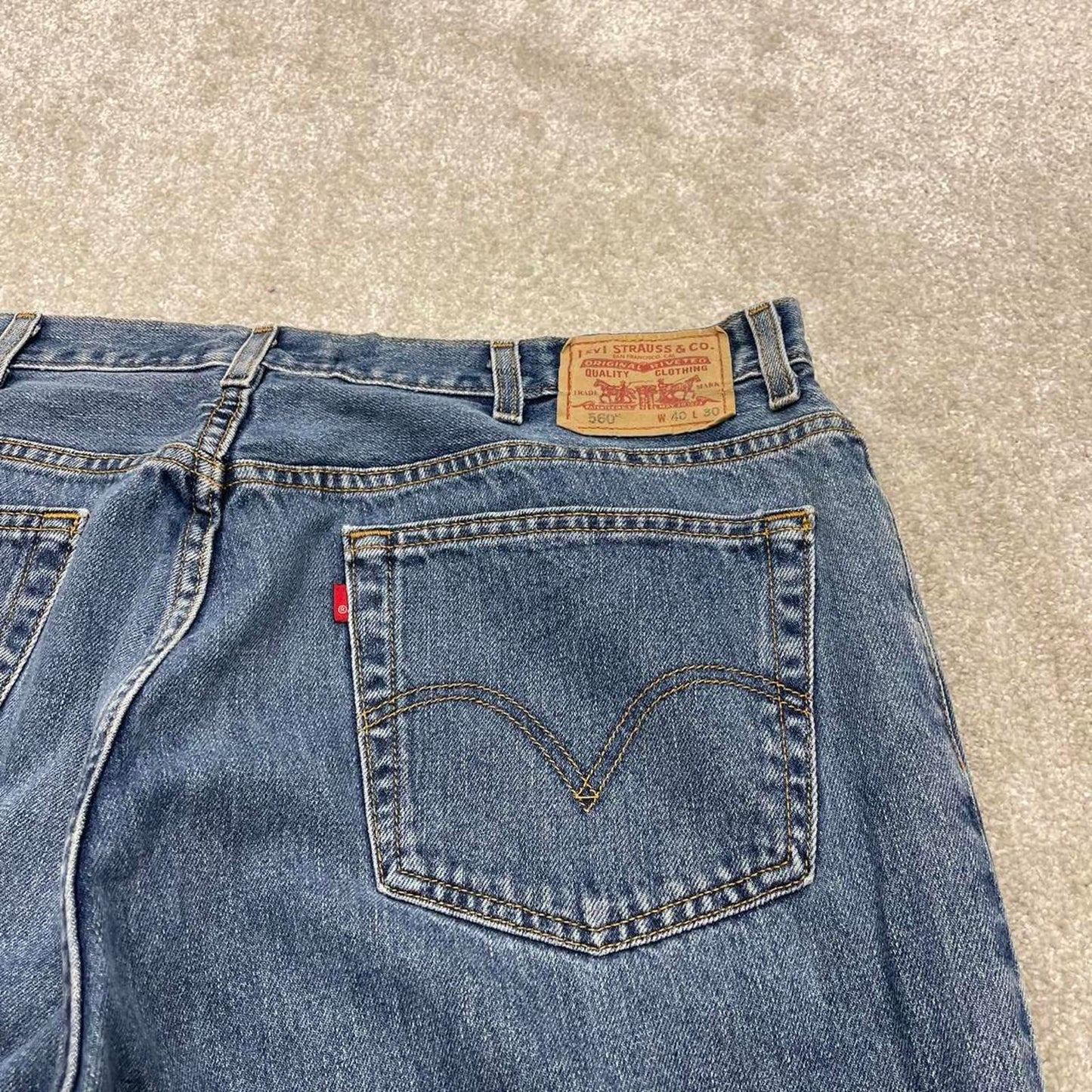 Baggy Levis 560 jeans y2k 90s style W40L30 red tab logo 5 pocket denim pants skater comfort fit