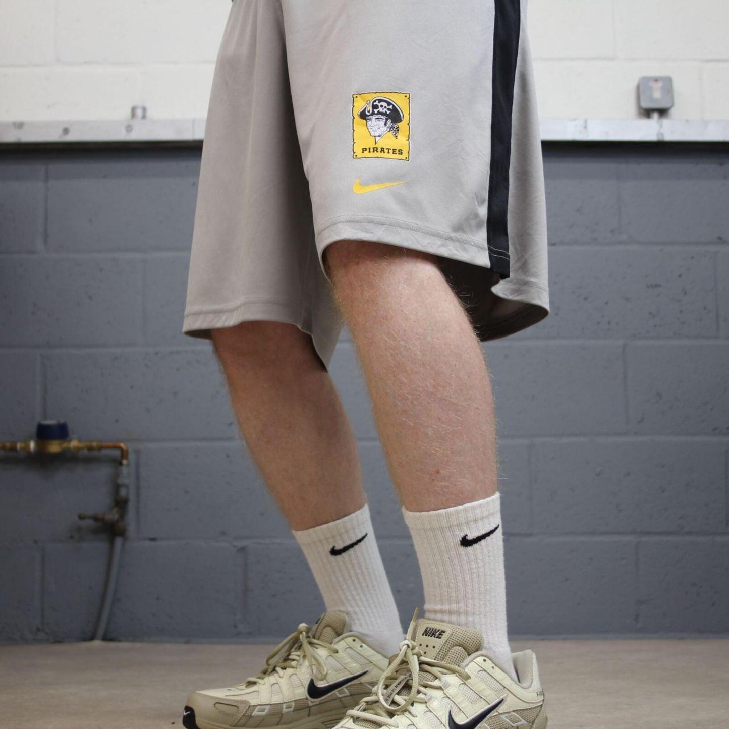 Loose Nike sports shorts y2k grey Casual style comfy loose floaty summer gym shorts