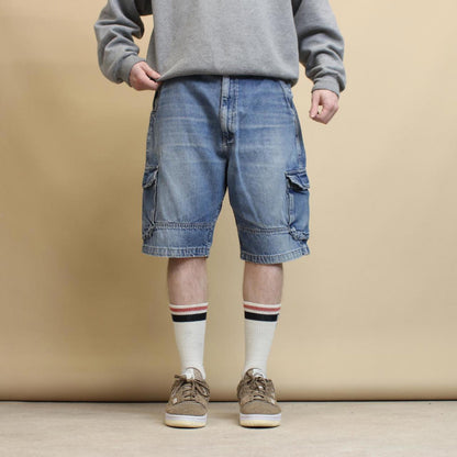 Blue Wrangler cargo jorts W36