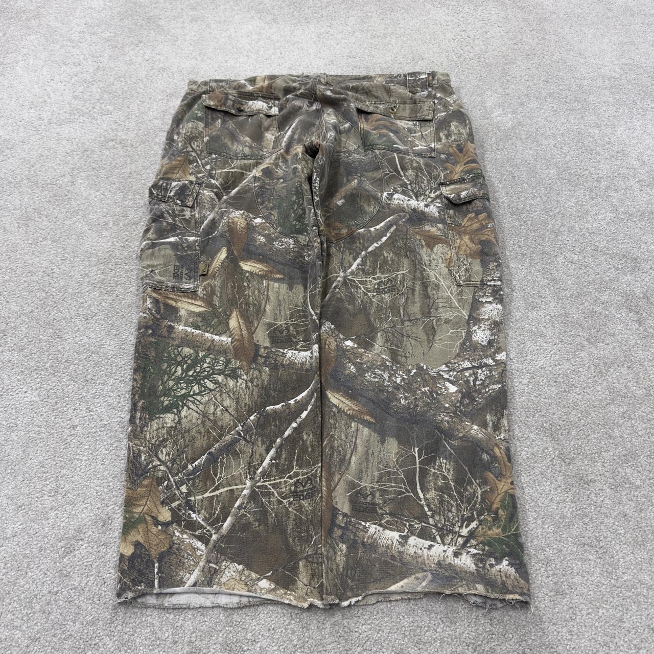 Realtree camo cargo trousers hunting style Y2K khaki camouflage pattern outdoors utility trousers