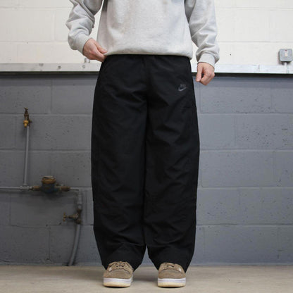 Baggy Nike Trackies M Black y2k 00s style loose wide leg joggers swoosh logo soft lining