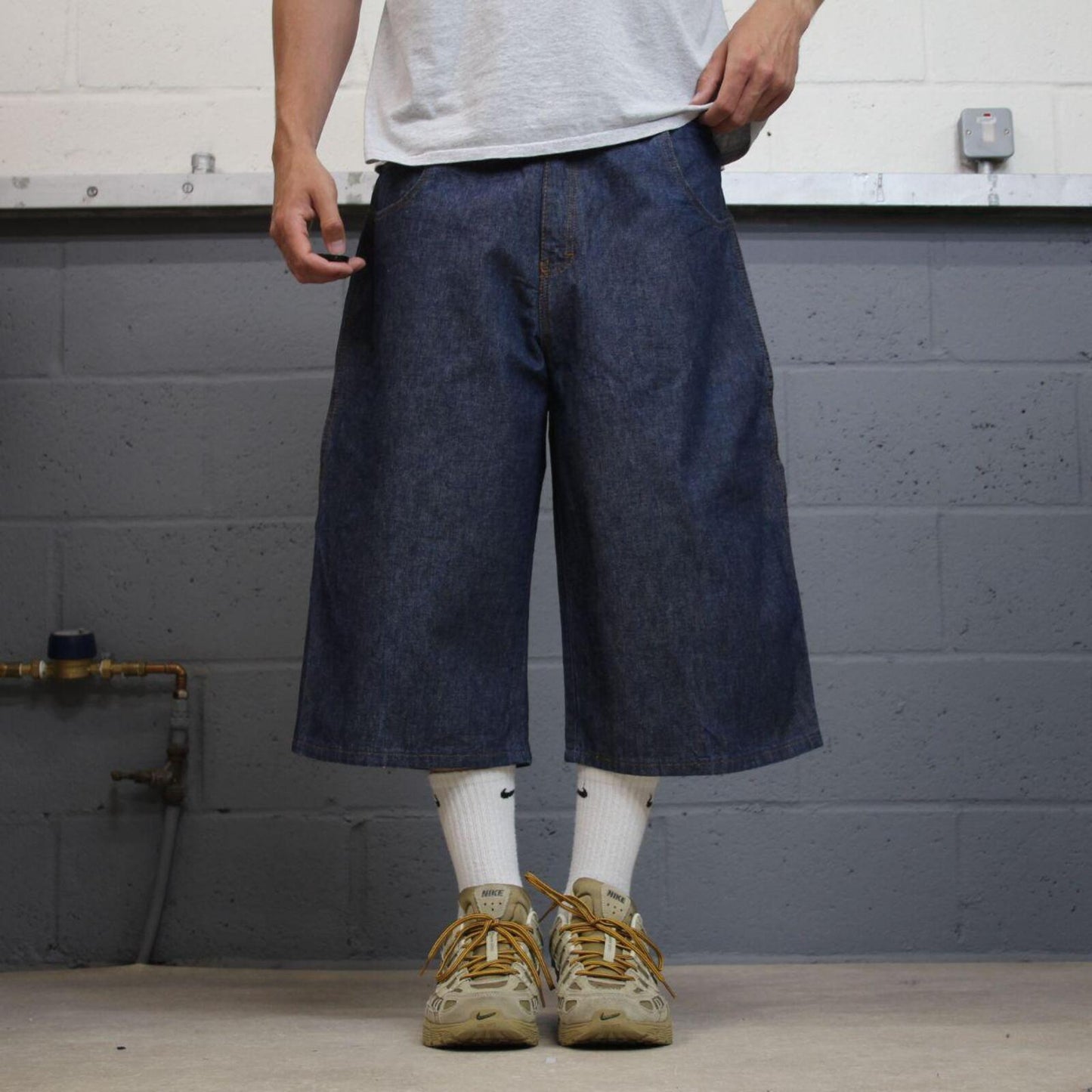 Extra baggy denim shorts carpenter blue Long leg skater style surf cargo jorts
