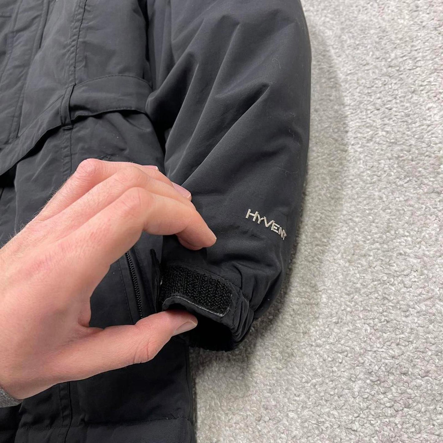 North Face HyVent puffer jacket L girls black y2k 00s style tech windbreaker autumn winter