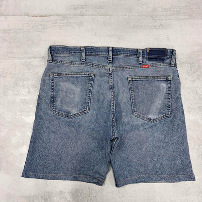 Mens Wrangler jorts W40