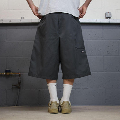 Dickies extra baggy chino shorts carpenter grey Surf style skater shorts long wide leg festival