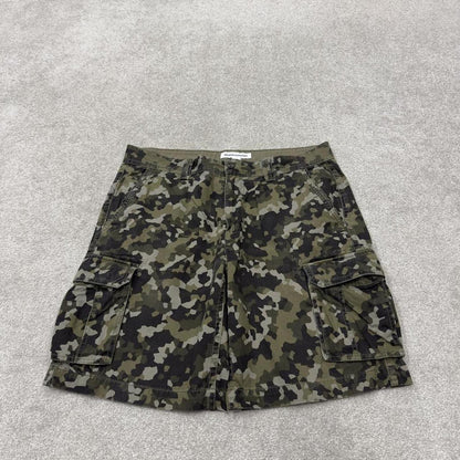Camo cargo shorts relaxed khaki Amazon Essentials skater style camouflage shorts loose leg